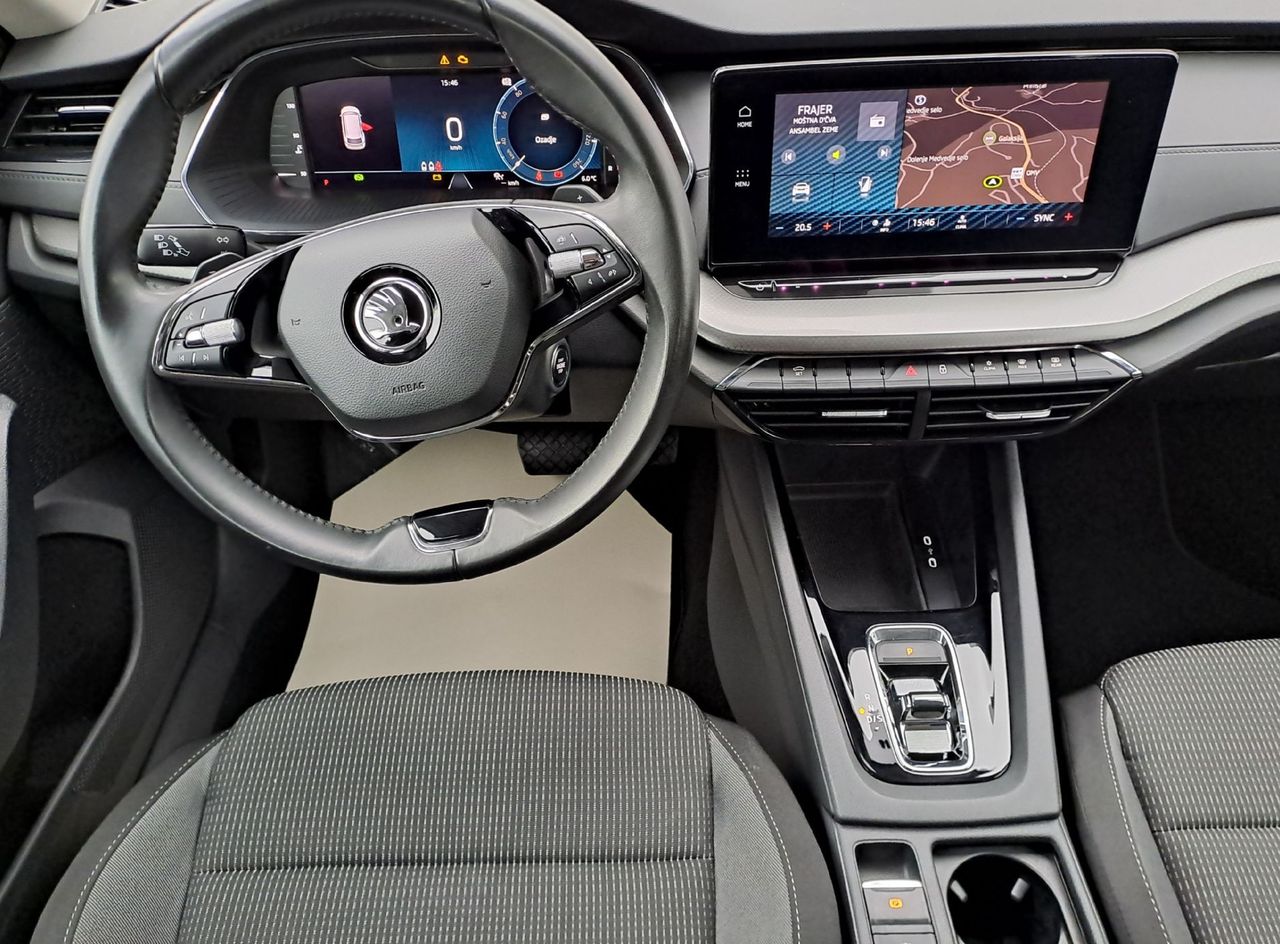 Zunanja slika - Škoda Octavia - 2.0 TDI Ambition DSG 85 kW - 8