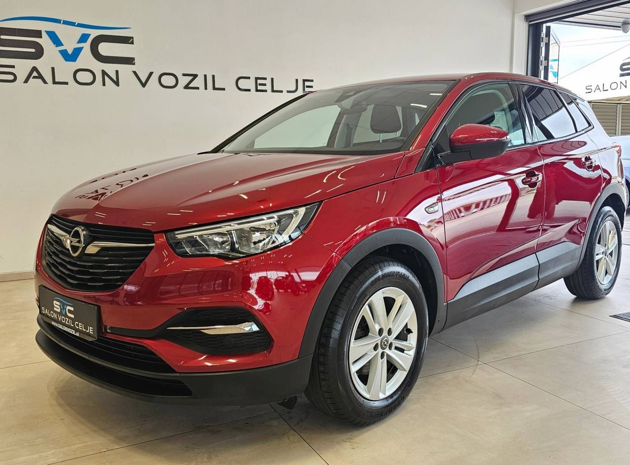 Zunanja slika - Opel Grandland X - 1.2-JAMSTVO-OPRAVLJEN VELIK SERVIS-OBROK ŽE 143€ - 1