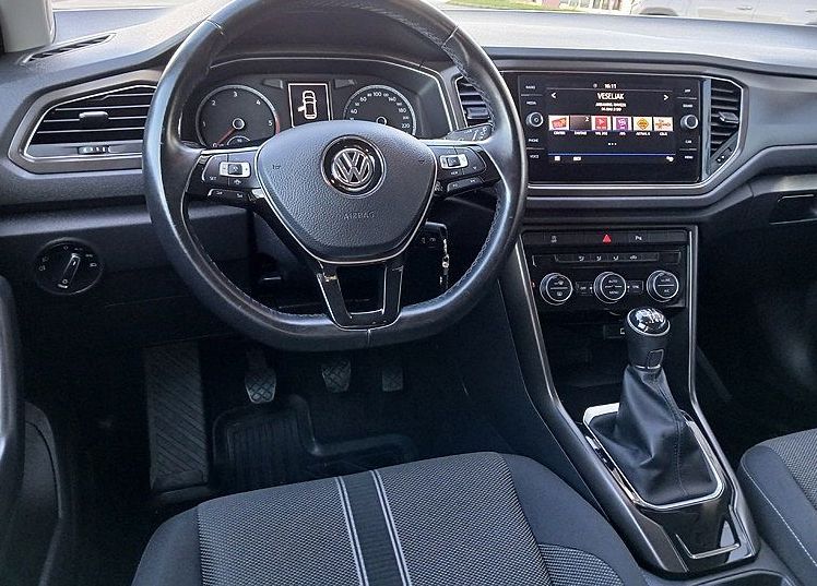 Zunanja slika - VW T-Roc - 1.6 TDI Style 85  115  SLOVENSKI super avto - 8