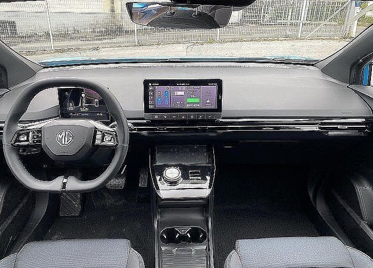 Zunanja slika - MG MG4 - COMFORT 64kWh NOVA SUBVENCIJA 7.200.€ - 2