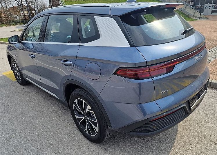 Zunanja slika - BYD Sealion 5 - DM-i COMFORT PHEV - skupni doseg 992 km - 3