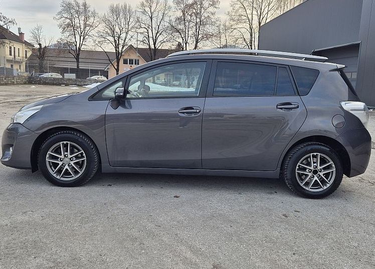 Zunanja slika - Toyota Verso - 1.6 D-4D + 7.Sedežev + BREZ POLOGA - 8