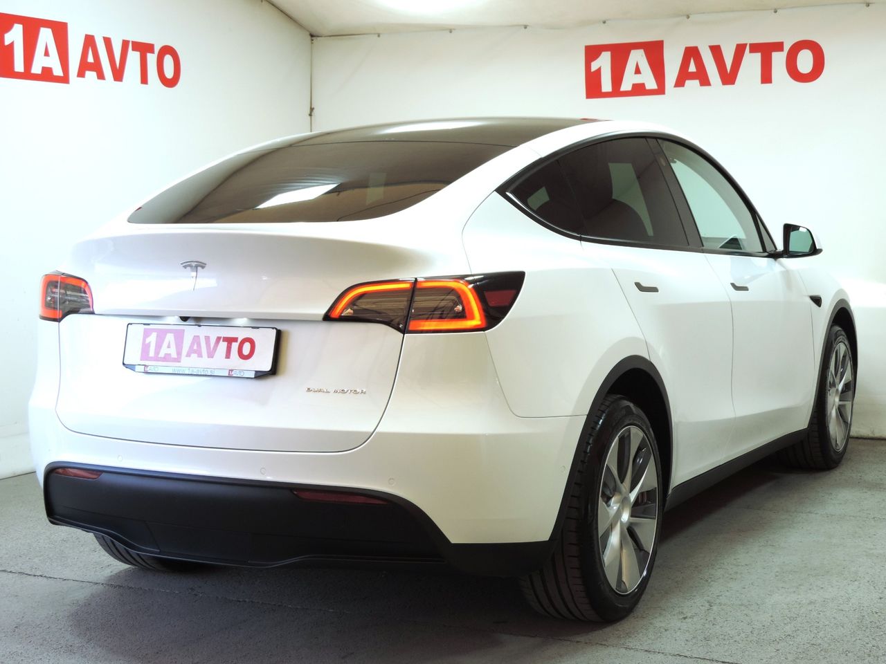 Zunanja slika - Tesla Model Y - Long Range All-Wheel Drive - 5