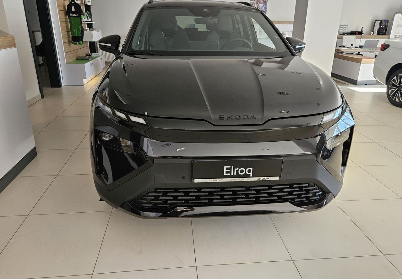 Zunanja slika - Škoda Elroq - 85 Sportline - vlečna kljuka + polnilna postaja - 2