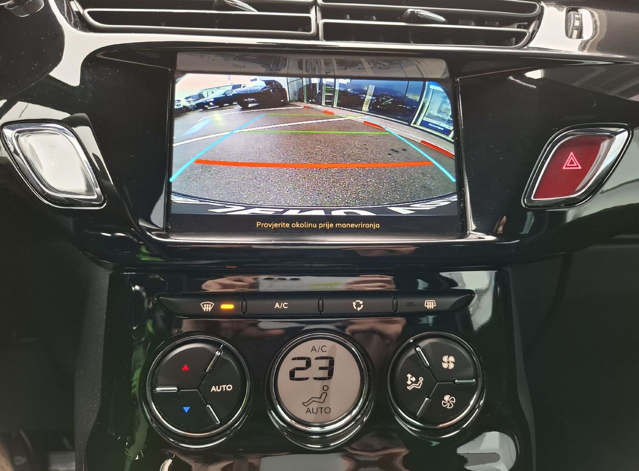 Zunanja slika - DS DS 3 - So Chic PureTech 110 AVTOMATIK + POTRJENA KNJIGA - 9