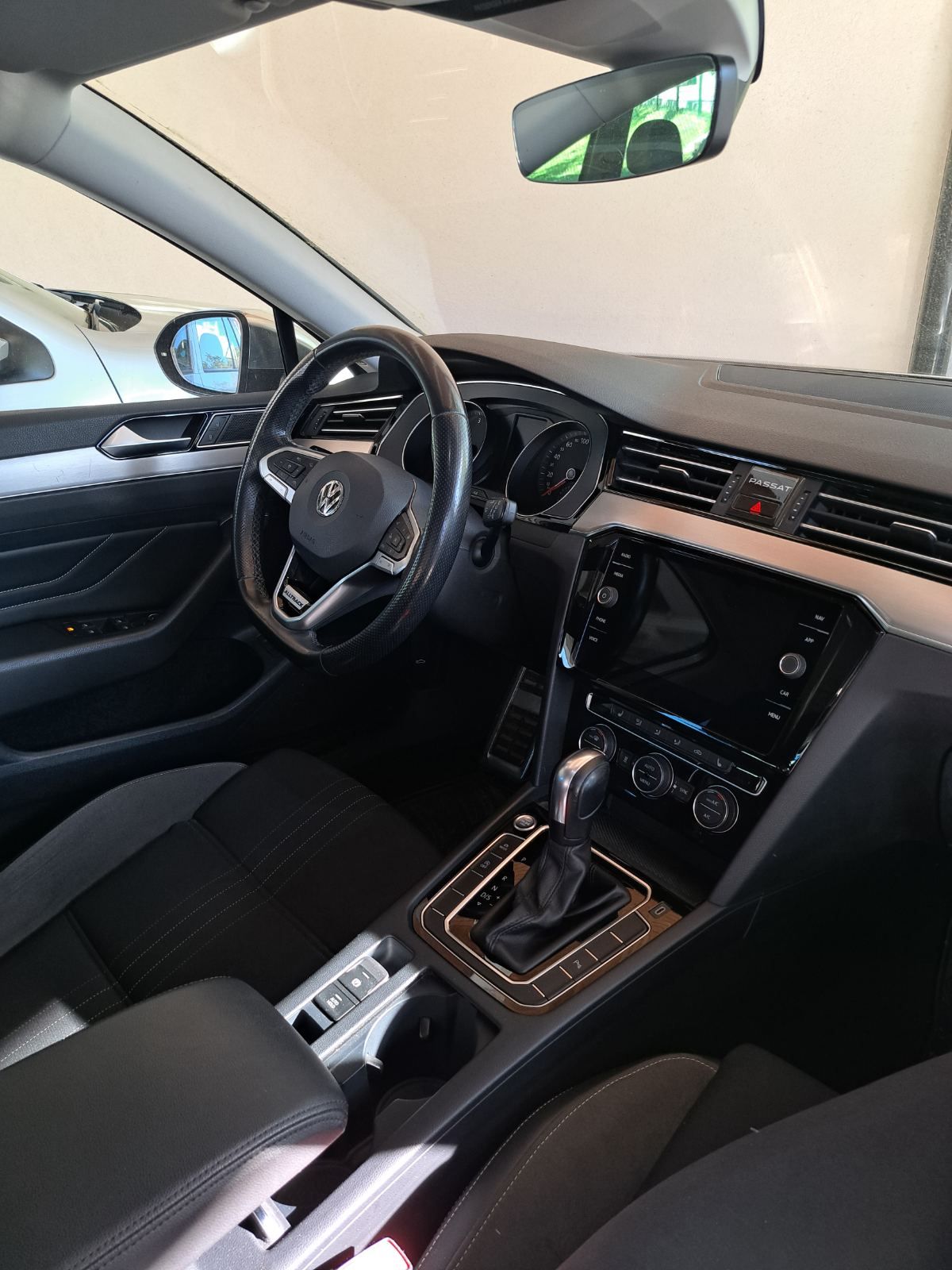 Notranja slika - VW Passat - VW  Variant Alltrack 2.0 TDI 4M DSG | Model 2020 (Facelift) - 6