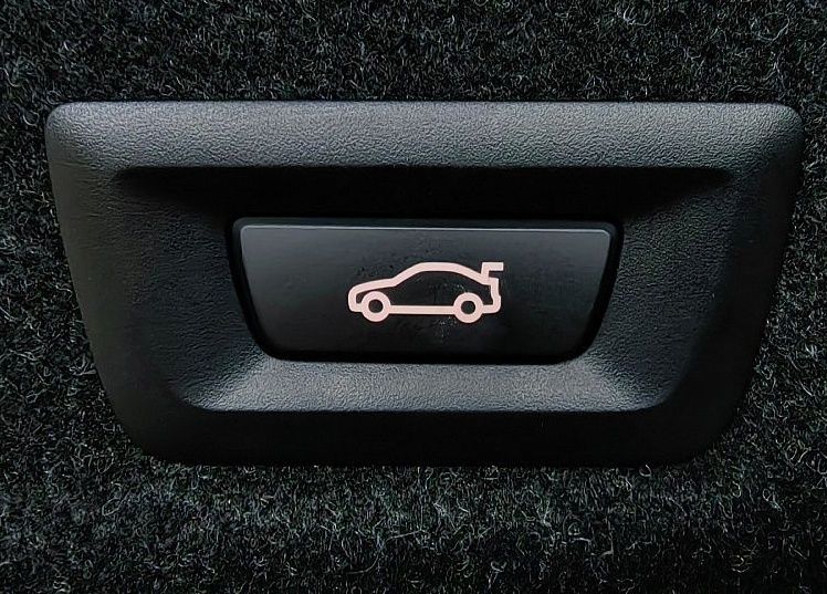 Zunanja slika - BMW Serija 3 - : LIMO-320d-XD-M-PAKET-STR-OKNO-WIDES-KAMERA-ACC-19C - 20