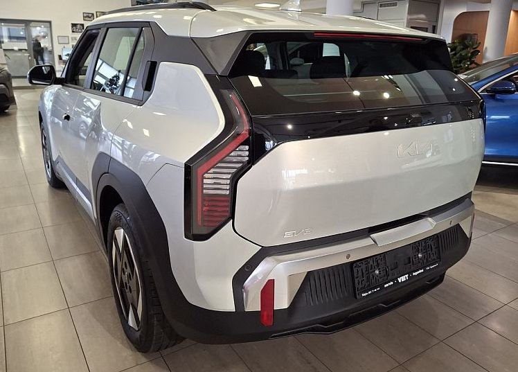 Zunanja slika - KIA EV3 - 58.3 kWh 150 kW  204 KM  Star. AKCIJSKA CENA - 6