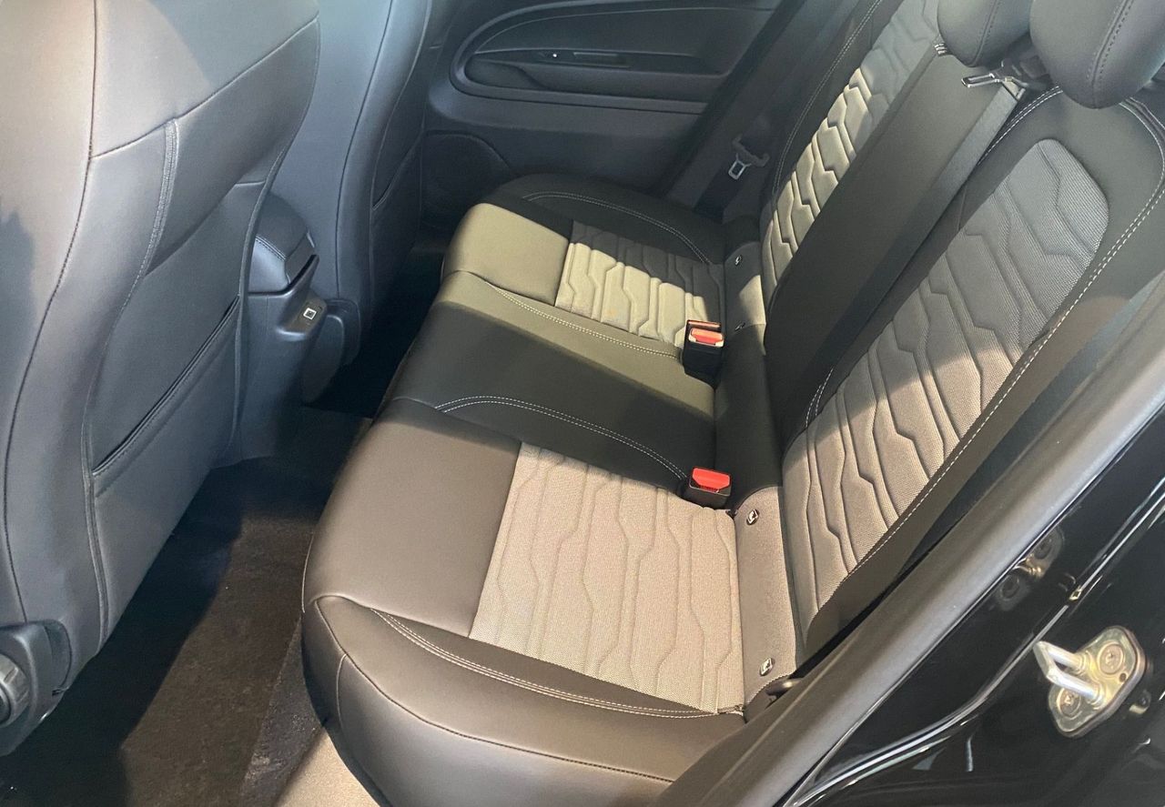 Zunanja slika - Jeep Avenger - Upland 1.2 E-DCT6 MHEV 136 4Xe - 6
