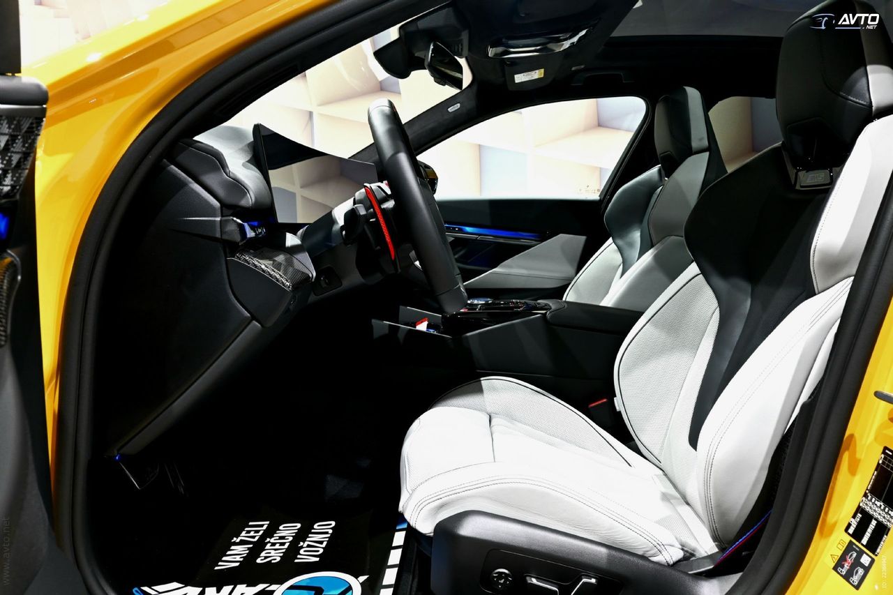 Notranja slika - BMW Serija 5 - BMW M5 AUT. - 13