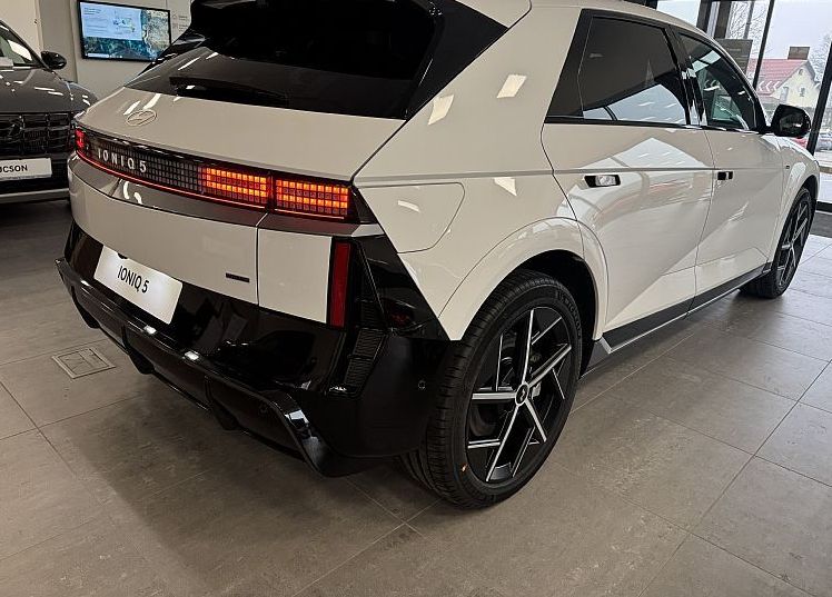 Zunanja slika - Hyundai Ioniq 5 - N-Line PREMIUM BOSE Topl.Črpalka WINTER El. kljuke - 7