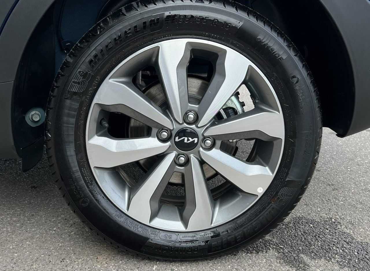 Zunanja slika - KIA Stonic - 1.2 DPI 57.9 kW  79 KM  LX Urban+ M T - 8