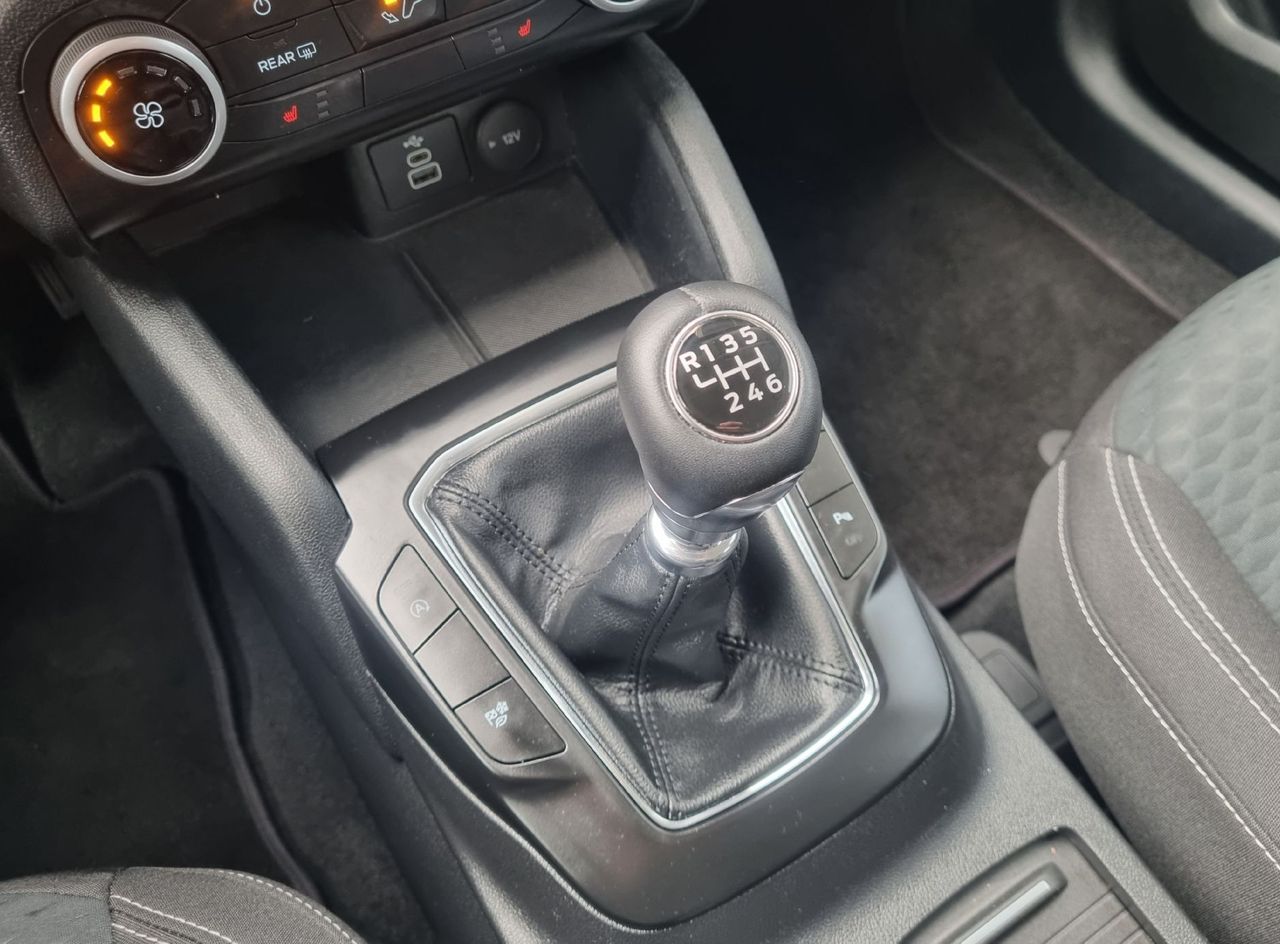 Zunanja slika - Ford Kuga - 1.5 EcoBoost - SAMO 27.891KM - NAVI-DAB-PDC-TEMP. - 14