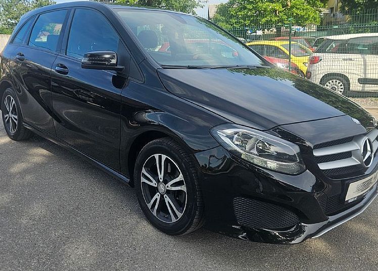 Zunanja slika - Mercedes-Benz B-Razred - 136ks °NAVIGACIJA° °TEMPOMAT° °PARK-SENZORJI° - 4