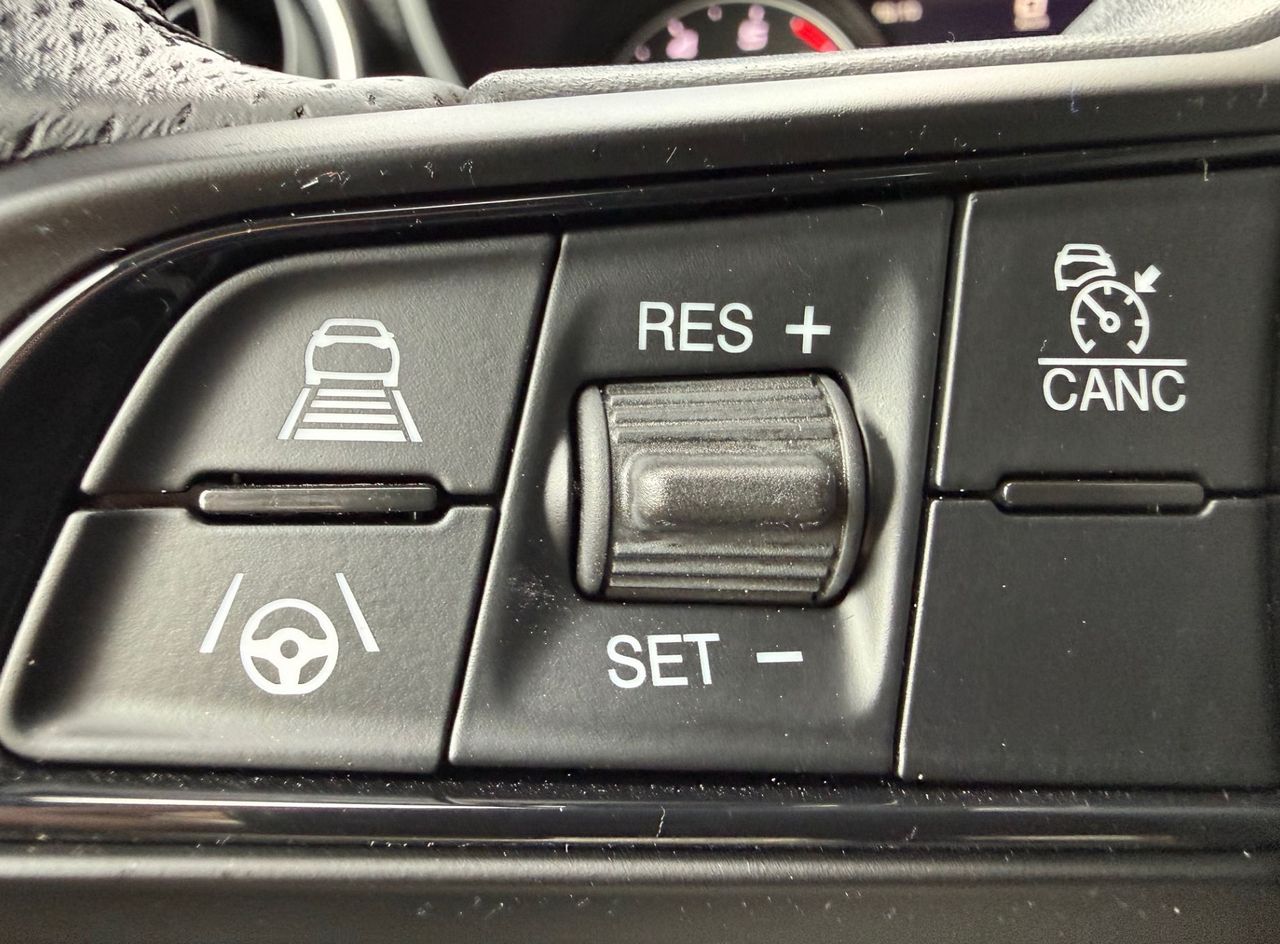 Zunanja slika - Alfa Romeo Giulia - 2.0 Turbo 280 Q4 Ti  - AVTOMATIK - SAMO 18.000KM - 16