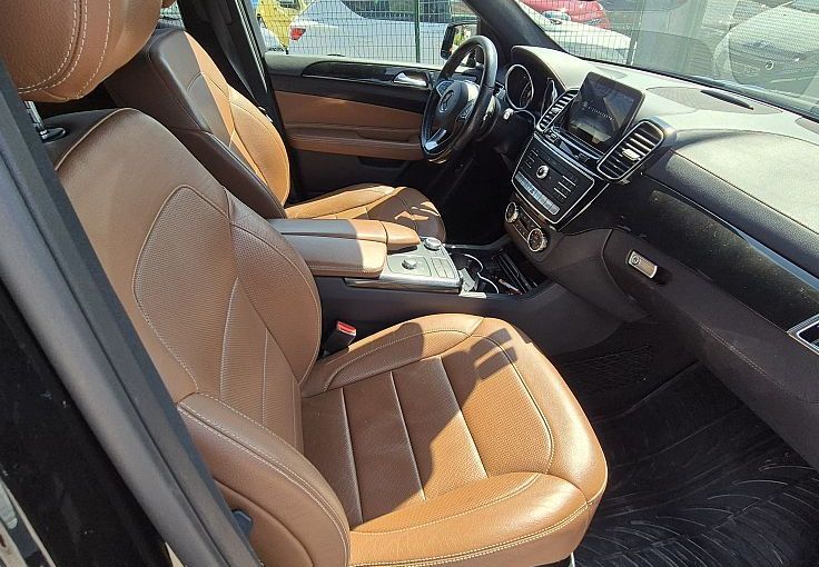 Zunanja slika - Mercedes-Benz GLE-Razred - GLE 250 d 4MATIC AMG ALU 20 2. lastnik ODLIČEN - 10
