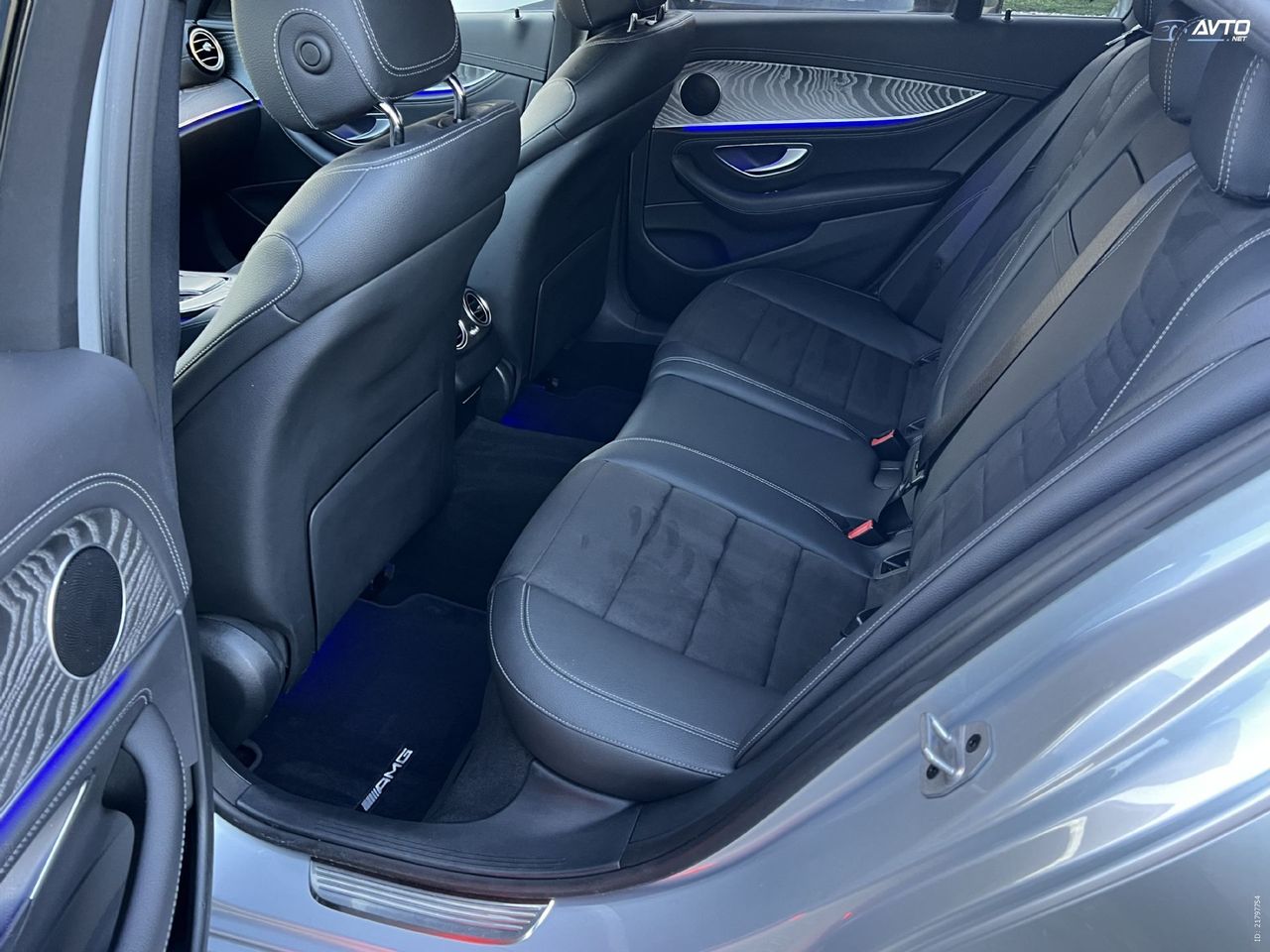 Zunanja slika - Mercedes-Benz E-Razred - E220d AMG WIDE MULTIBEAM WEBASTO PRIKLOP ALU20 - 10