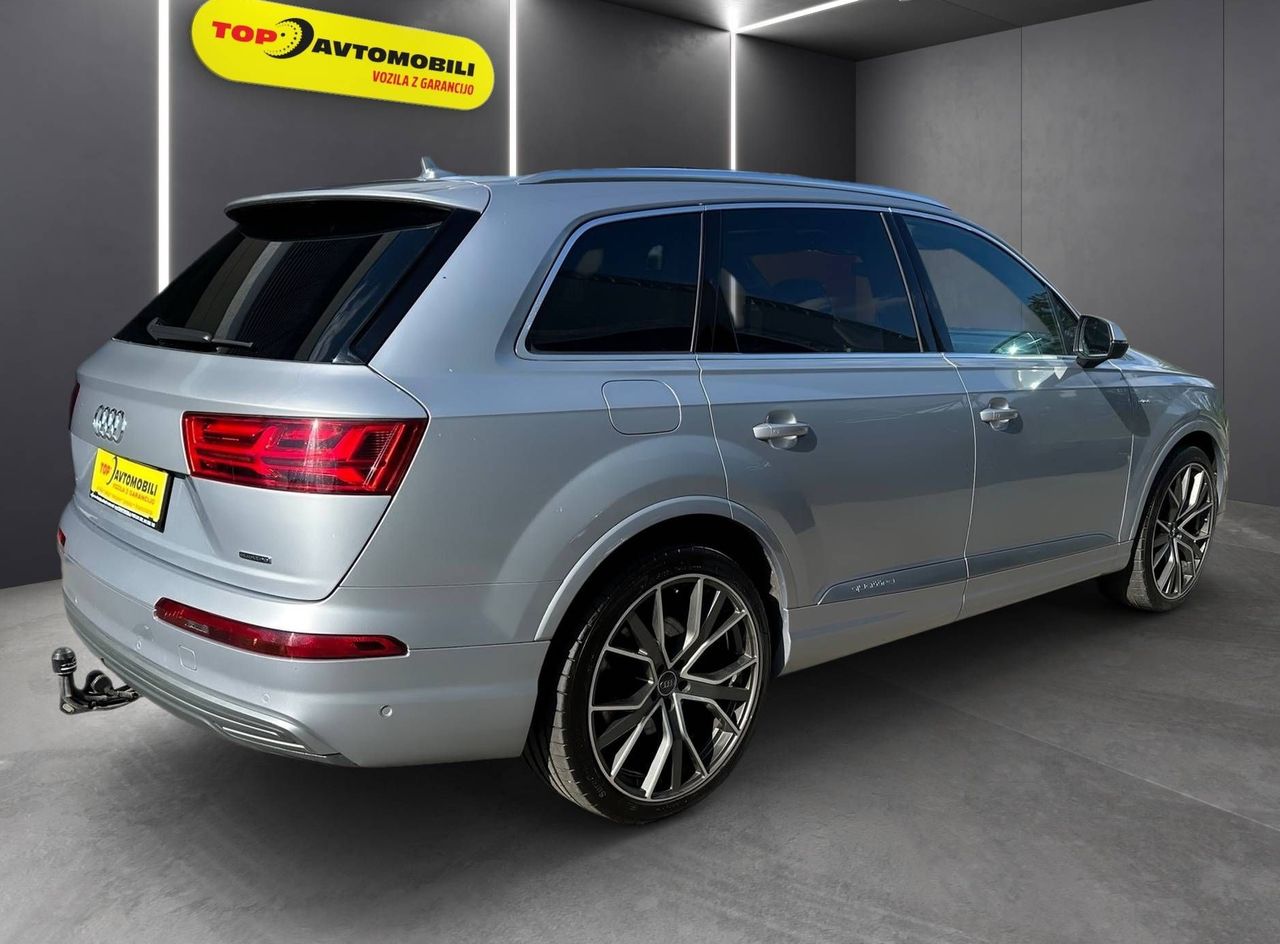 Zunanja slika - Audi Q7 - E-TRON 3.0TDI QUATTRO LED NAVI ACC HUD PANO 360K.. - 9