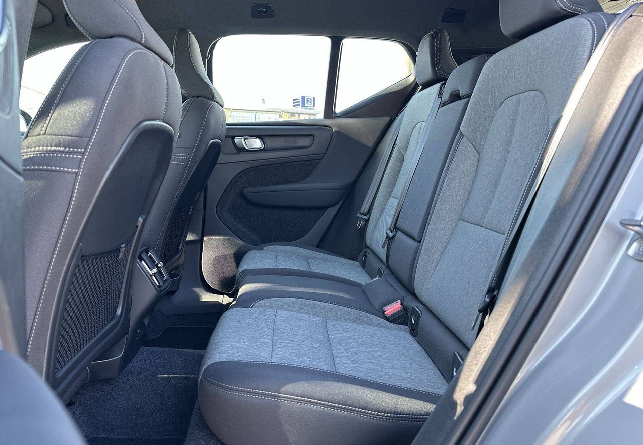 Zunanja slika - Volvo XC40 - B3P Plus Dark Avt - 10
