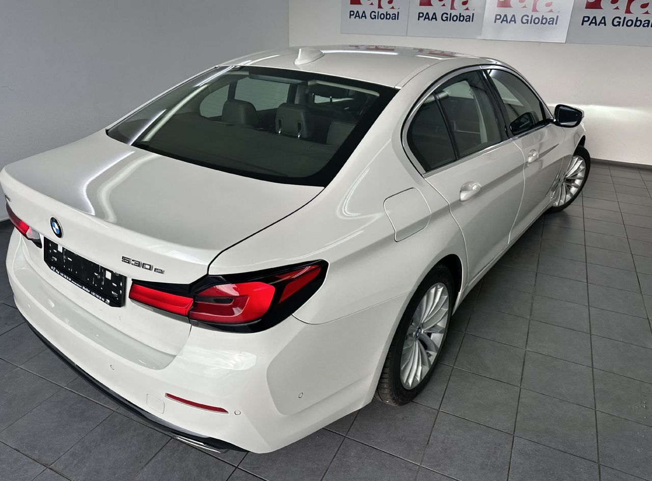 Zunanja slika - BMW Serija 5 - : 530e xDrive LUXURY.KAMERA.NAVI.USNJE.LED.ALU.4X4 - 3