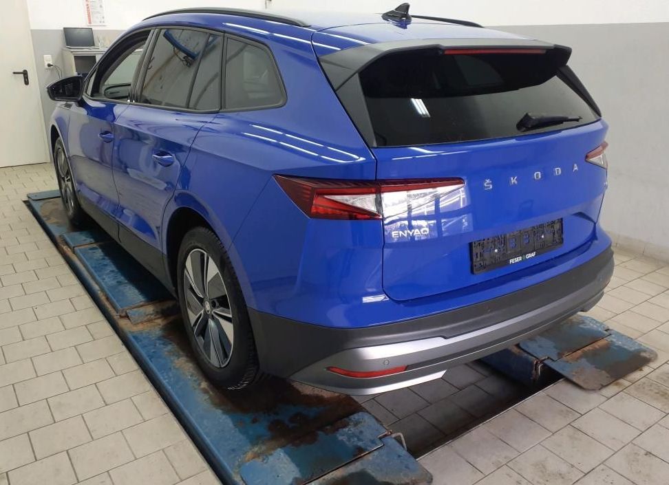 Zunanja slika - Škoda Enyaq - IV 132kW.KAMERA.KLJUKA.LED.NAVI.GRE.SED-3000 SUBVENCI - 4