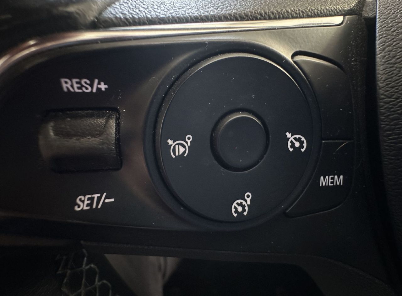 Zunanja slika - Opel Crossland X - 1.2 61KW.1 lastnik.12 mesečno jamstvo - 8