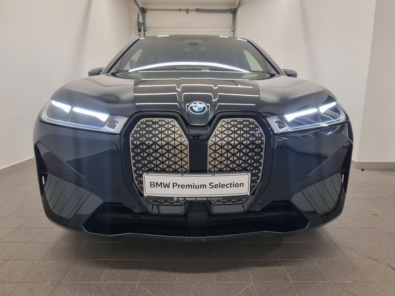 Zunanja slika - BMW iX - xDrive40 - 9