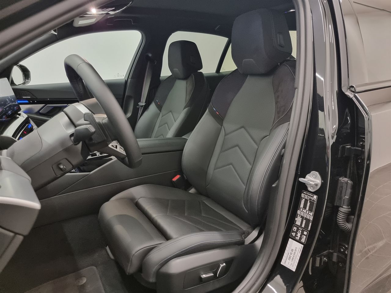 Zunanja slika - BMW Serija 5 - 520d xDrive Limuzina - 17