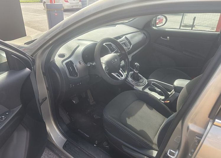 Zunanja slika - KIA Sportage - 1.7 CRDi VGT 85 kW EX Urban - 8