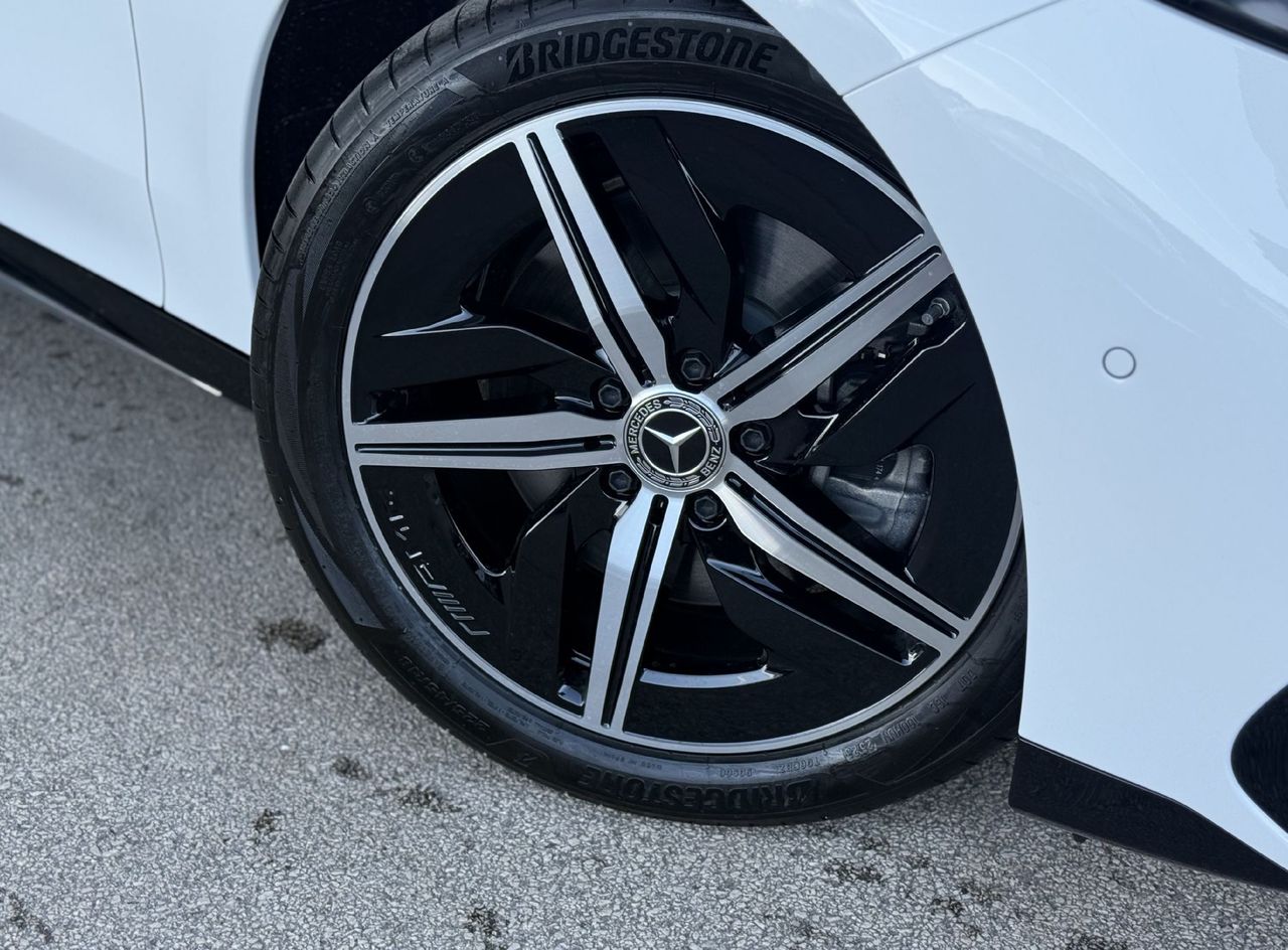 Zunanja slika - Mercedes-Benz CLA-Razred - 200 AMG LINE - 4