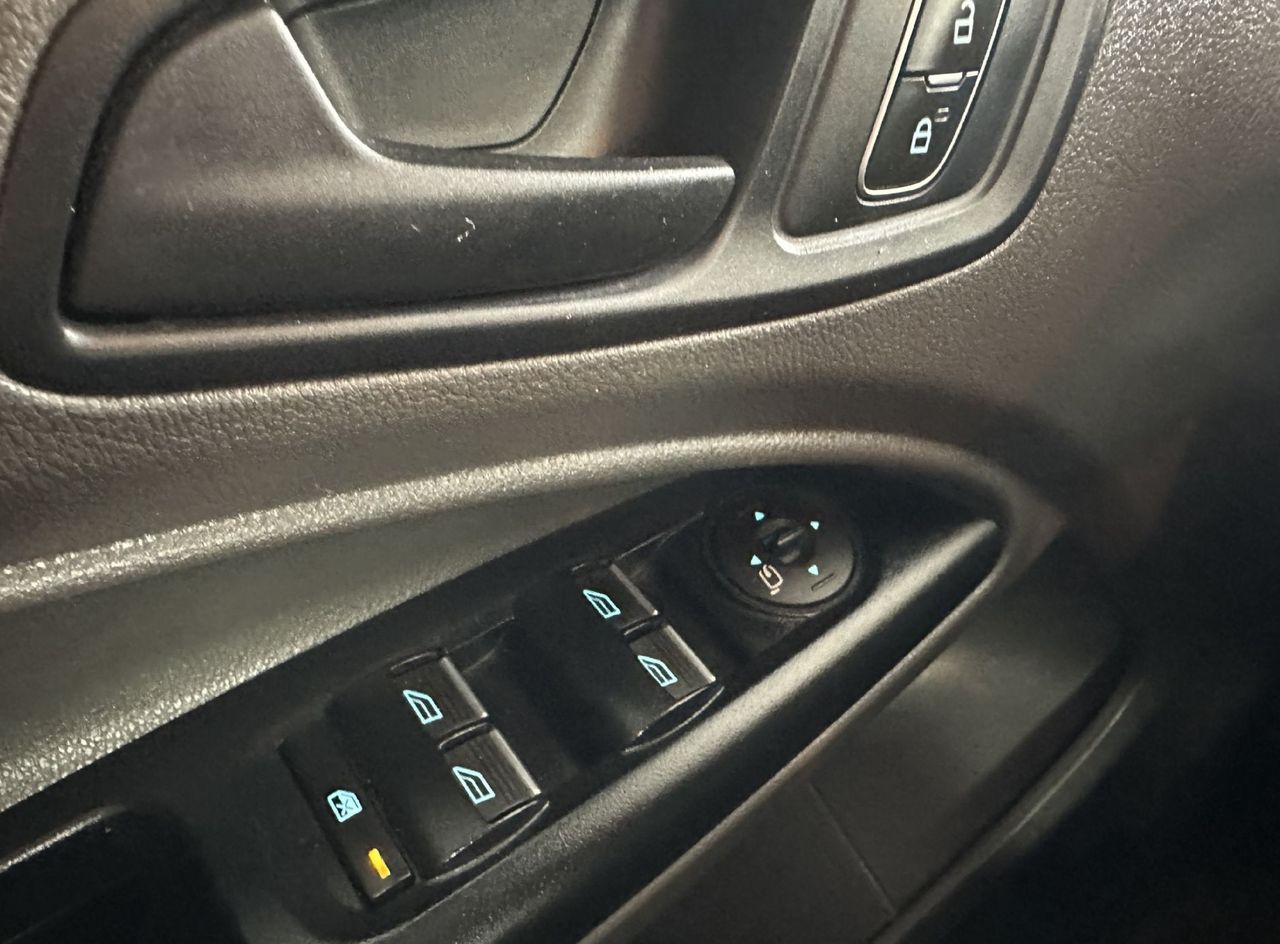 Zunanja slika - Ford Tourneo Connect - L2 Autm.88kW.NEMŠKI+4 GUME.KAMERA.GRE.SED.KLJUKA - 15