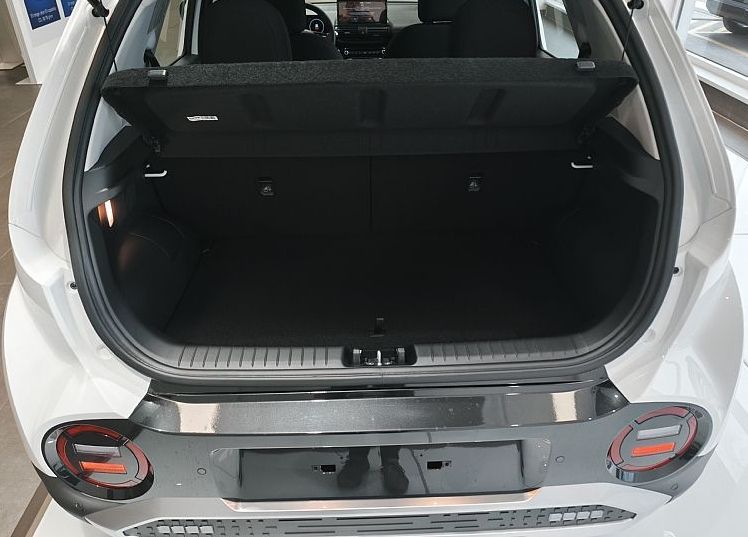 Zunanja slika - Hyundai Inster - 42 KWH TREND-GRETJE SEDEŽEV-APPLE-DAB-KAMERA-VIDEO - 6