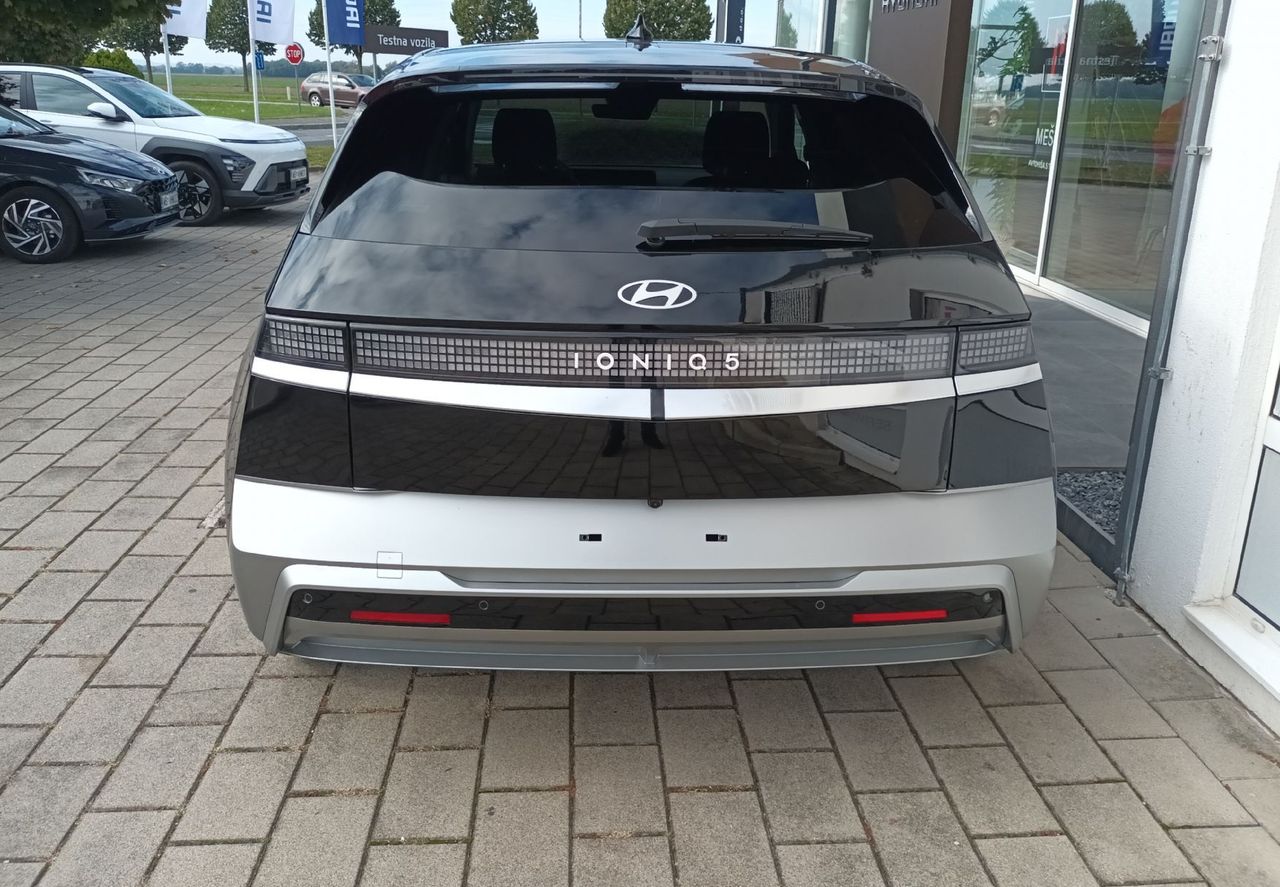 Zunanja slika - Hyundai Ioniq 5 - 168kW PREMIUM 84 kWh VOZILA V PRIHODU - 5