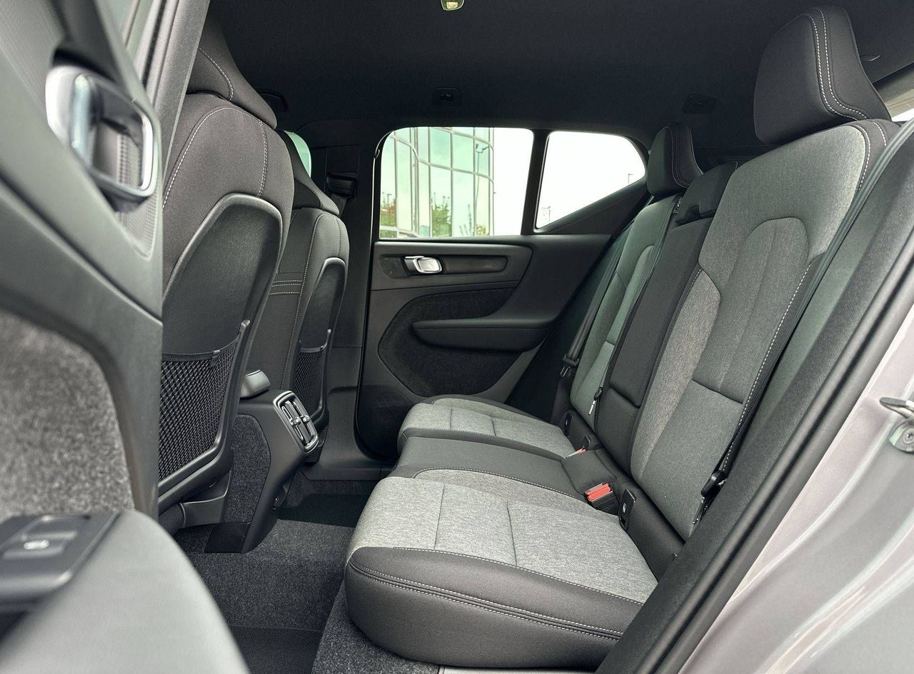 Zunanja slika - Volvo XC40 - B3 P Core AT DCT... - 11