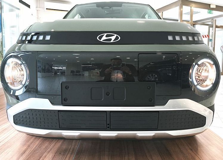 Zunanja slika - Hyundai Inster - STYLE 49KWH-WINTER-17COL-LED-APPLE ANDROID-VIDEO - 2