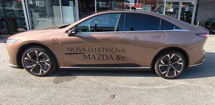 Zunanja slika - Mazda Mazda6e - 69 kWh TAKUMI - 4