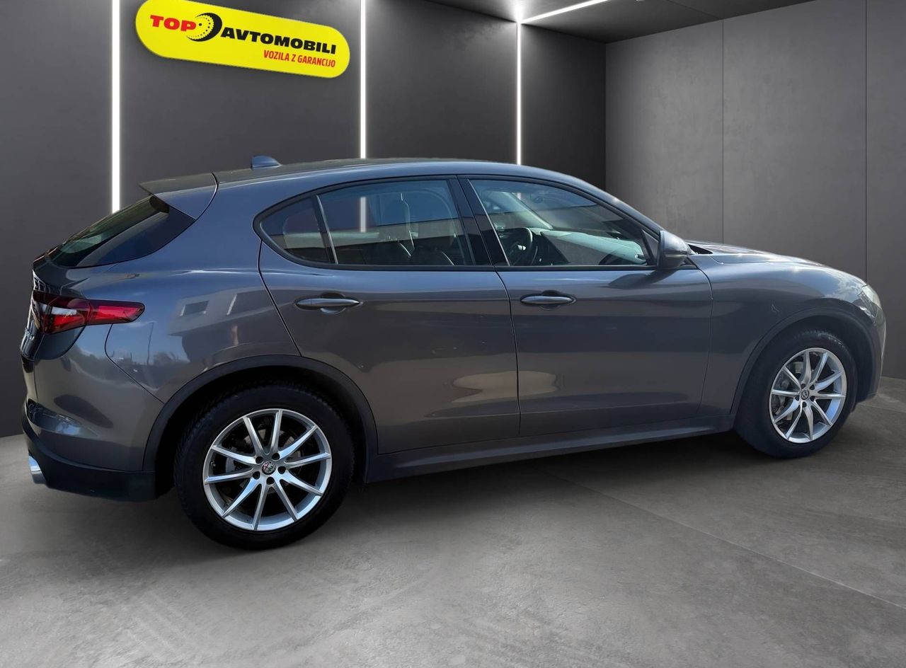 Zunanja slika - Alfa Romeo Stelvio - 2.2 Diesel LED NAVI TEMPOMAT KAMERA PDC USNJE TOP - 7