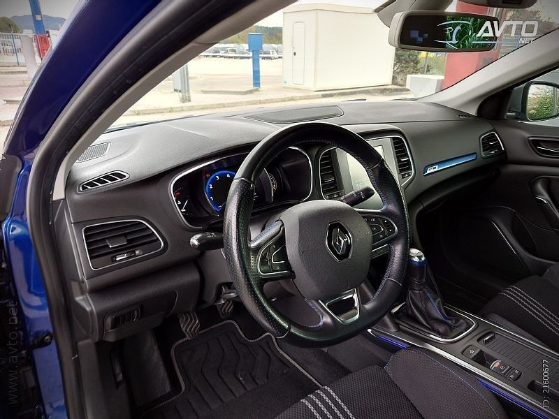 Notranja slika - Renault Mégane - Berline TCe 100 Energy Life - 6