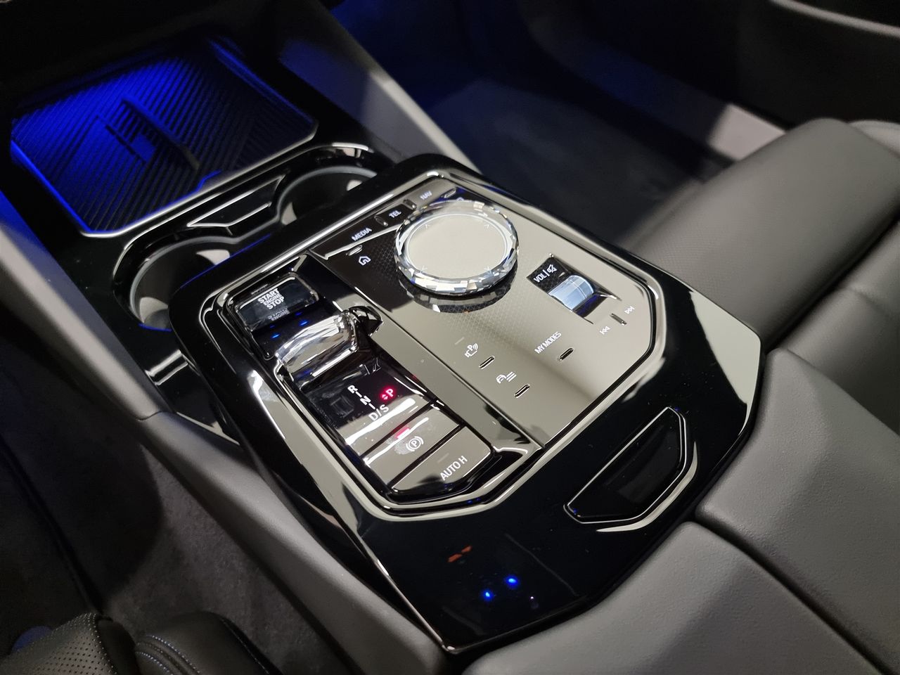 Zunanja slika - BMW Serija 5 - 520d xDrive Limuzina - 21