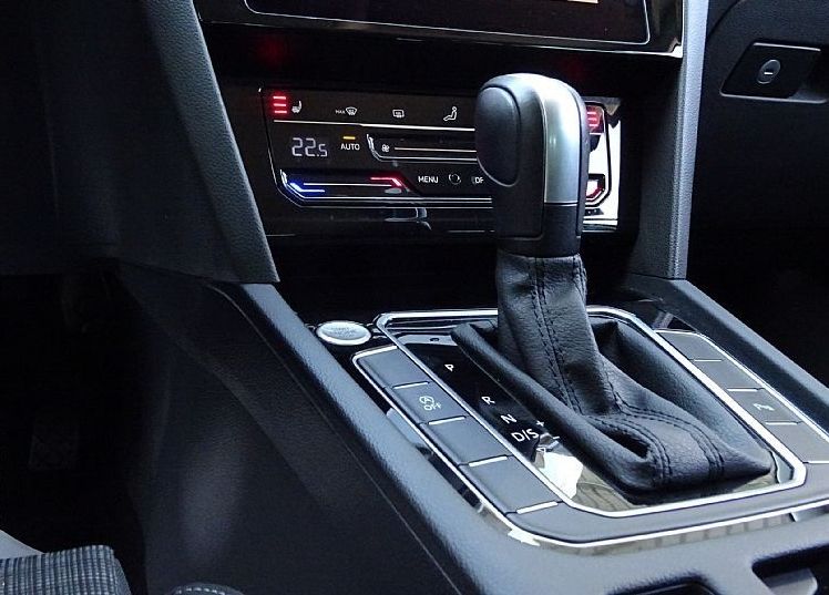 Zunanja slika - VW Passat - Variant 2.0 TDI BMT SCR Business DSG 150KM- Head UP- - 18