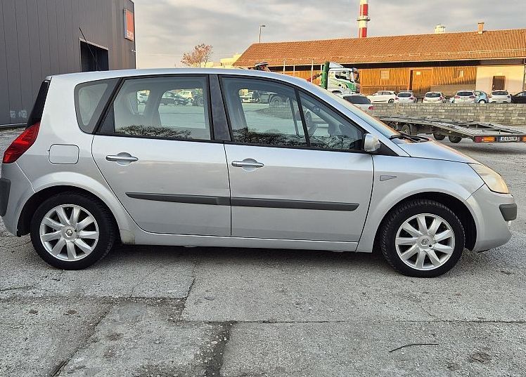 Zunanja slika - Renault Scénic - Scenic 1.6 16v AUTOMATIC + ZADNJA CENA - 4