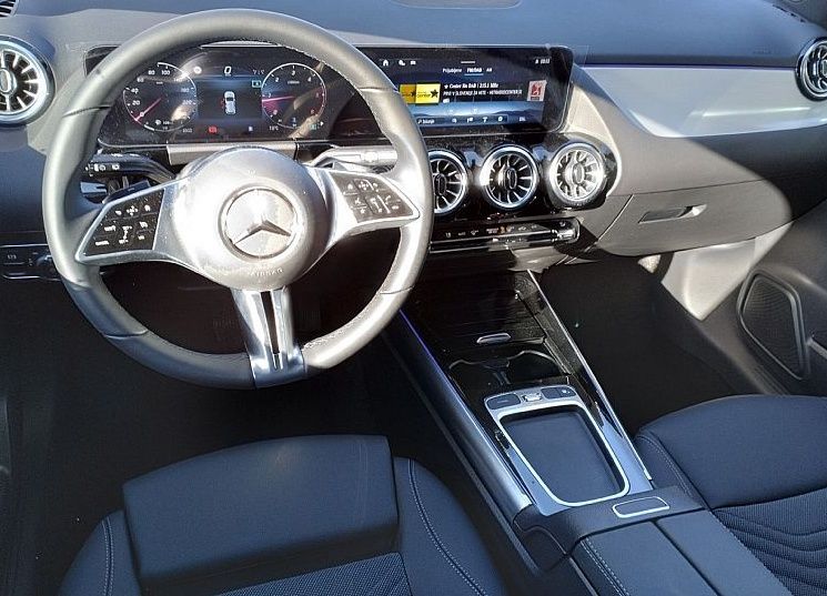 Zunanja slika - Mercedes-Benz GLA-Razred - GLA 200 d VOZILO AKCIJSKA CENA - 7