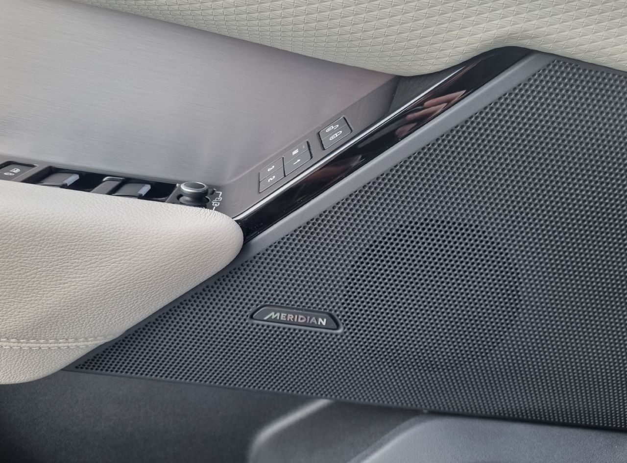 Zunanja slika - Land Rover Range Rover Velar - 3.0 D 275 S R-Dynamic AWD - SAMO 47.962KM + AKC - 13