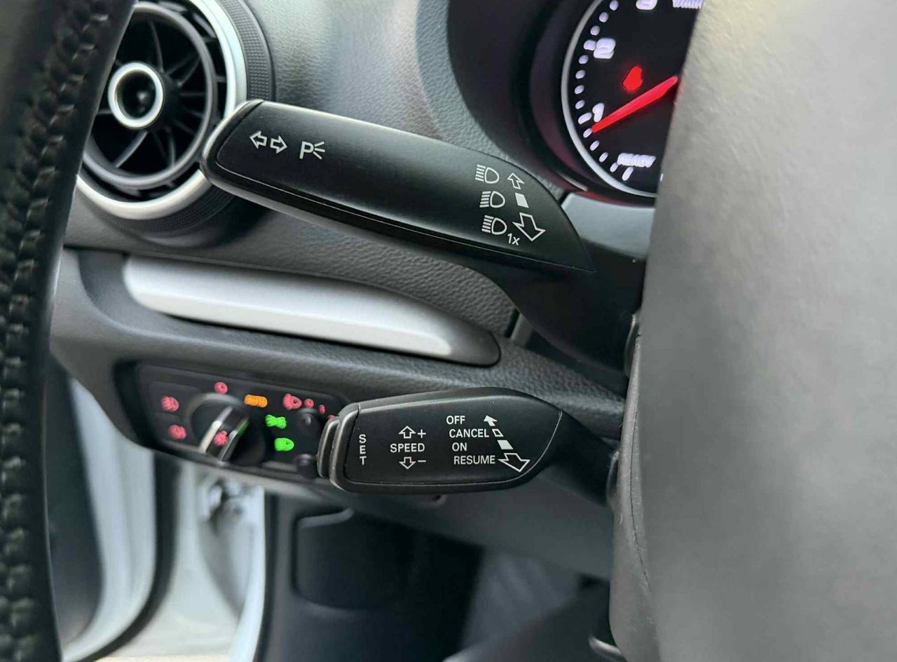 Zunanja slika - Audi A3 - 1.6 TDI-LIMO-NAVI-LIZ1NG ZA TUJCE-PDC-TEMPOMAT- - 10