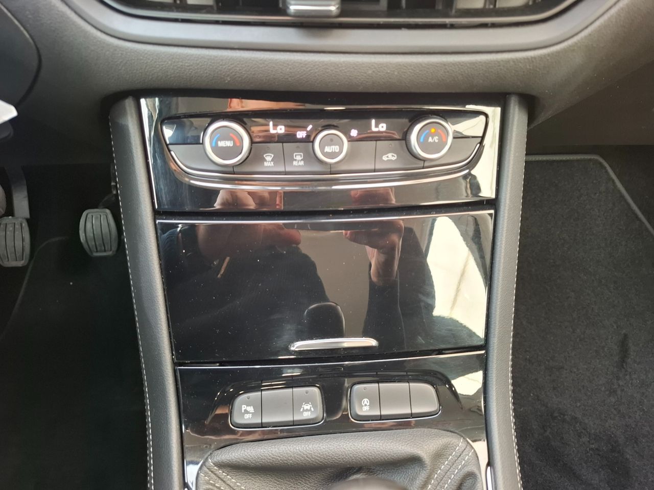 Zunanja slika - Opel Grandland X - 1.2 TURBO 96KW - 19