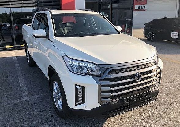 Zunanja slika - SsangYong Musso - Grand 2.2 XDi Ultimate 4WD A T....AKCIJA..... - 1