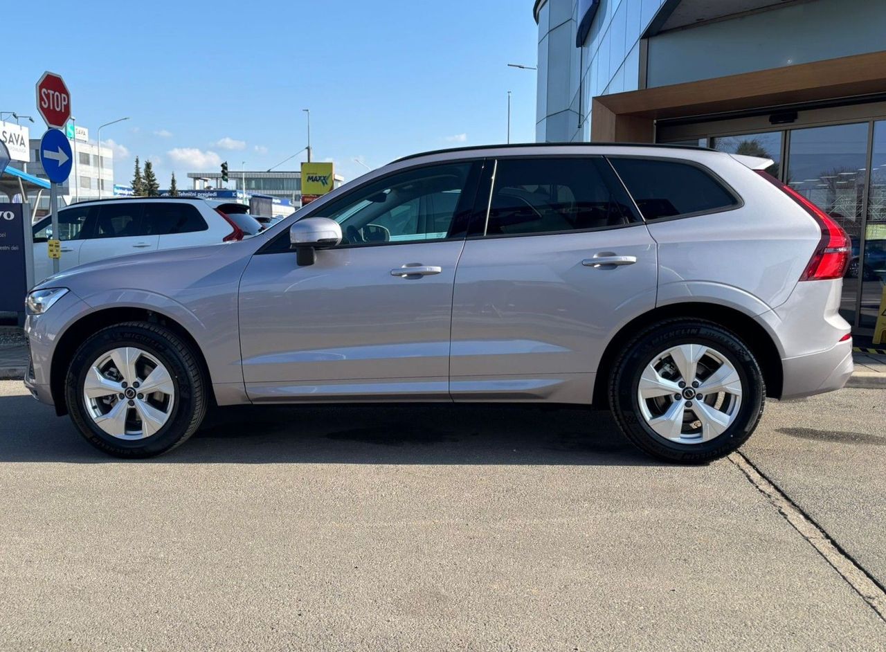 Zunanja slika - Volvo XC60 - B5 AWD Mild hybrid Petrol - 3
