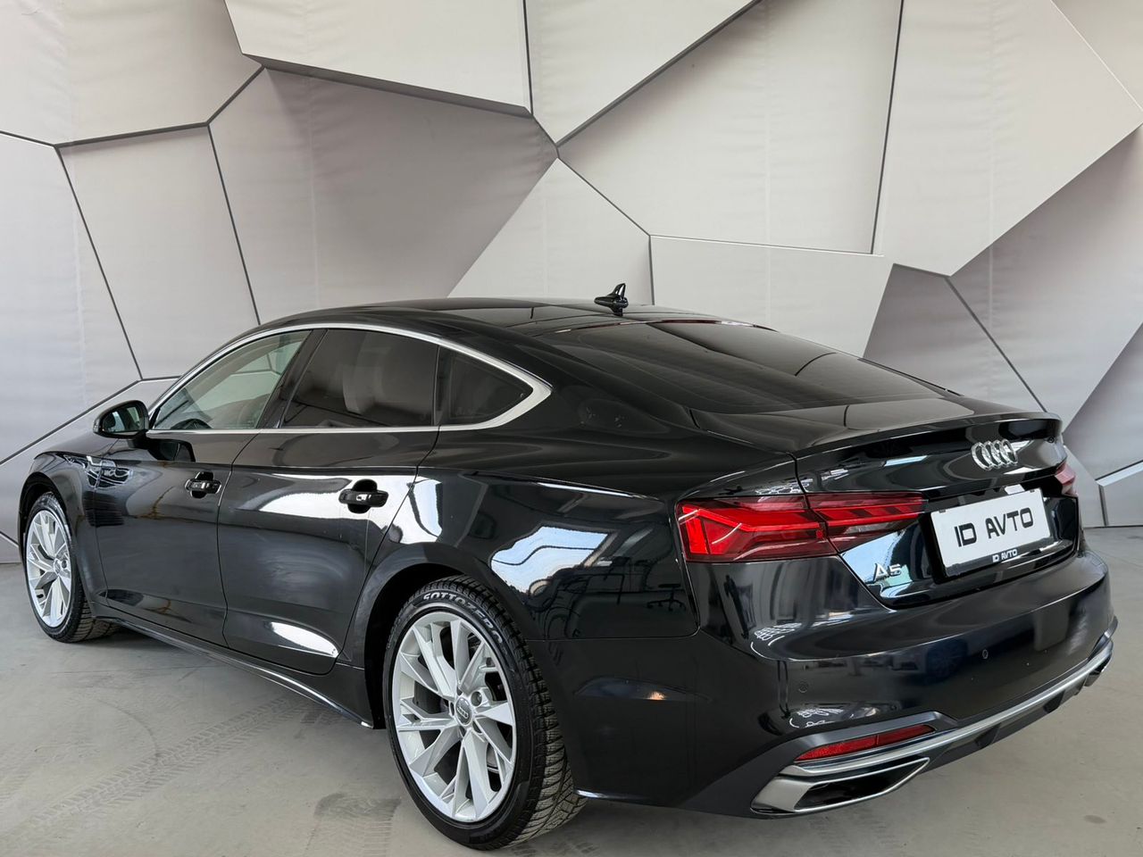 Zunanja slika - Audi A5 - Sportback 40 TDI - 6