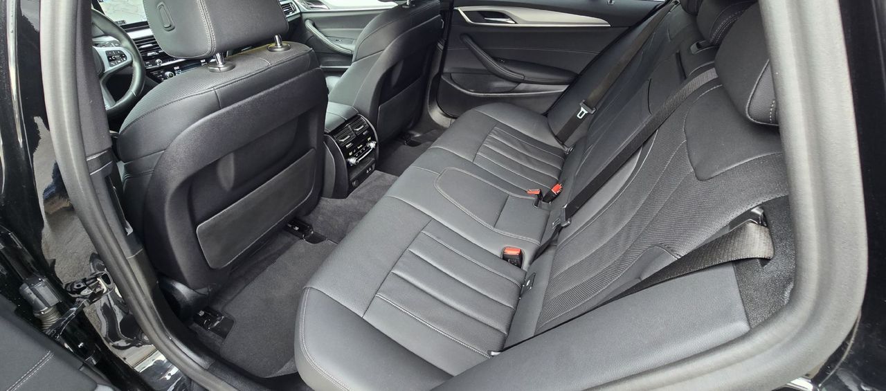 Zunanja slika - BMW Serija 5 - Touring: 520 d 2.0 140KW-M-NEMŠKI-KOT NOV-ALU 20 - 16