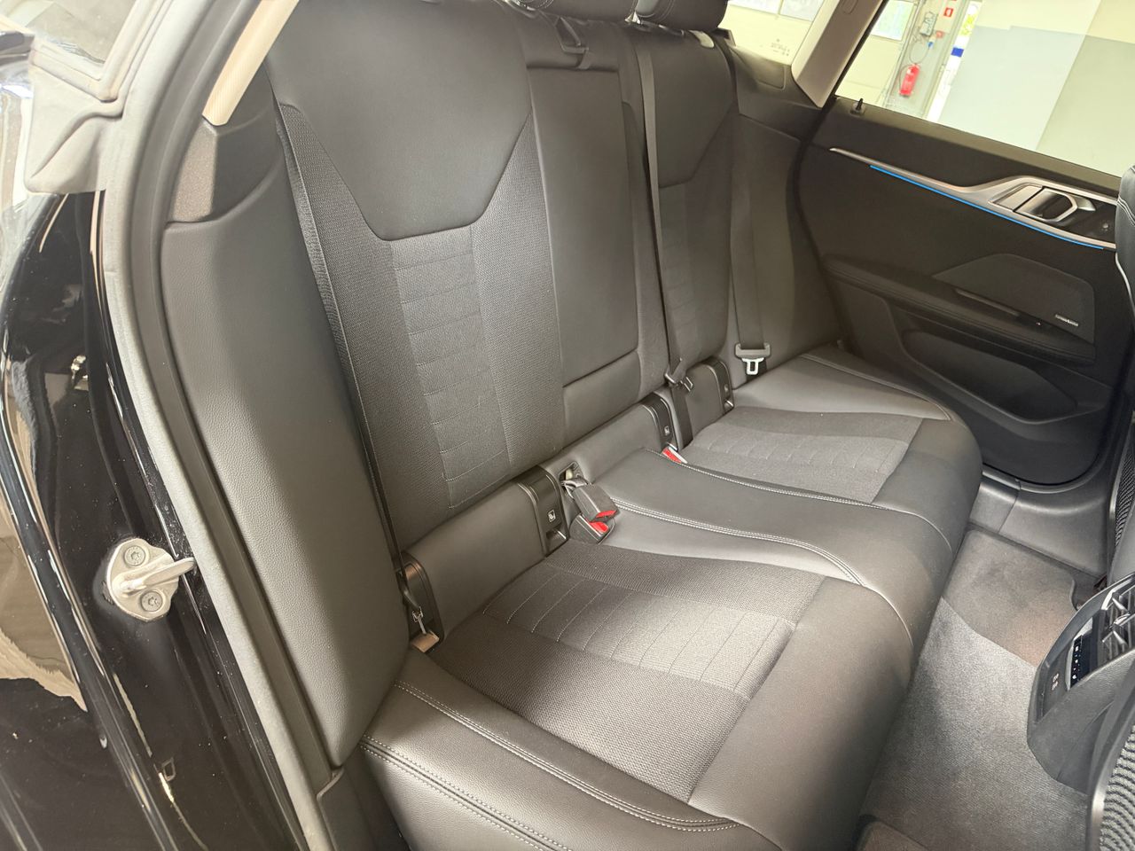 Notranja slika - BMW i4 - BMW - 34